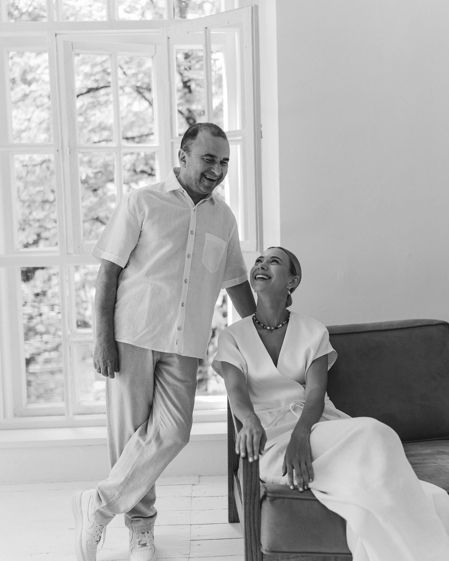 Виктор Павлик и его молодая жена снялись в романтической фотосессии: "Для счастья нужно немного"